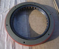 OSHKOSH SPICER PLAIN ENCASED SEAL 113514, 5330-01-157-0897 NOS