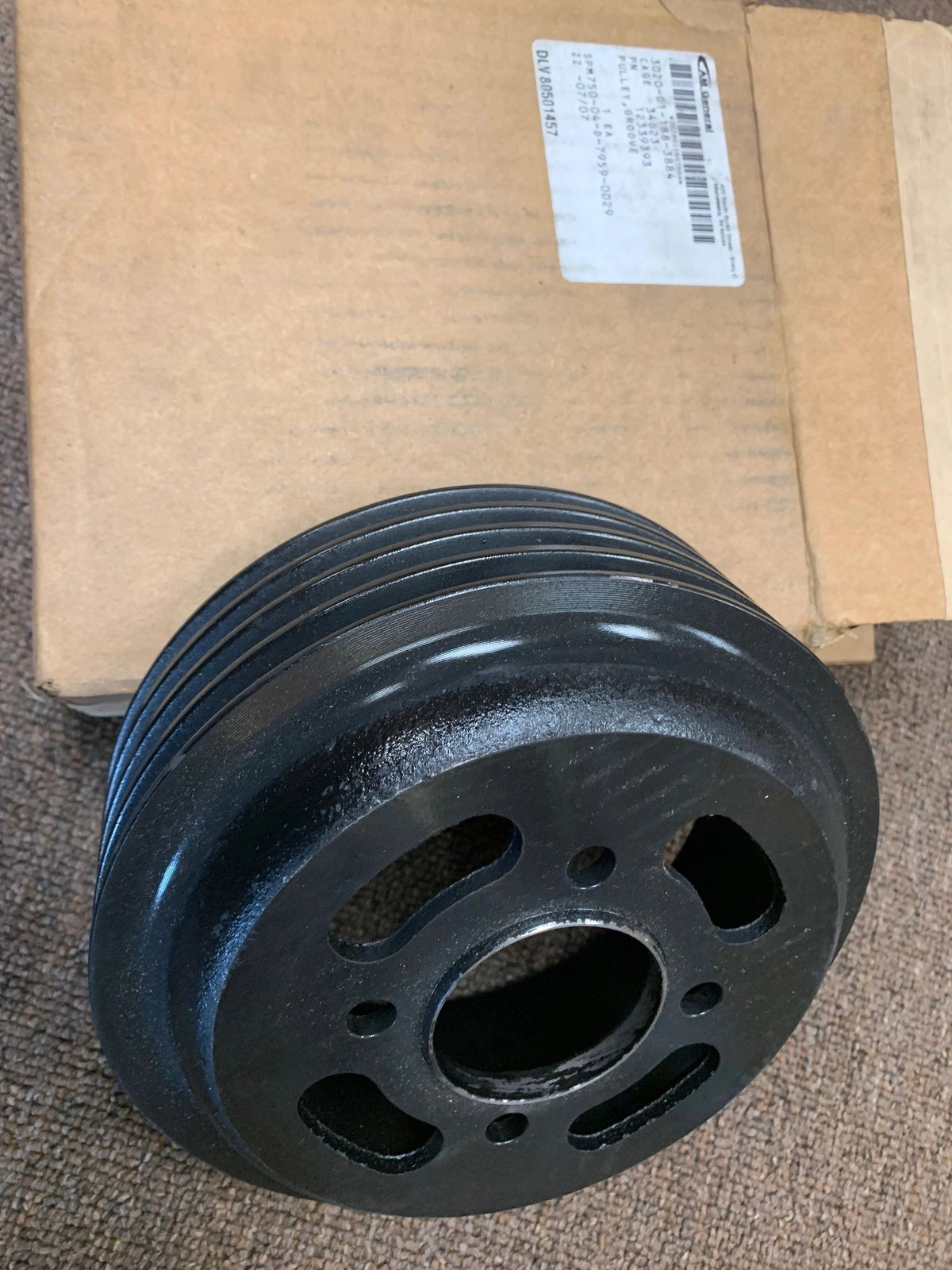 M998 CRANKSHAFT PULLEY 12339393, 3020-01-188-3884 NOS