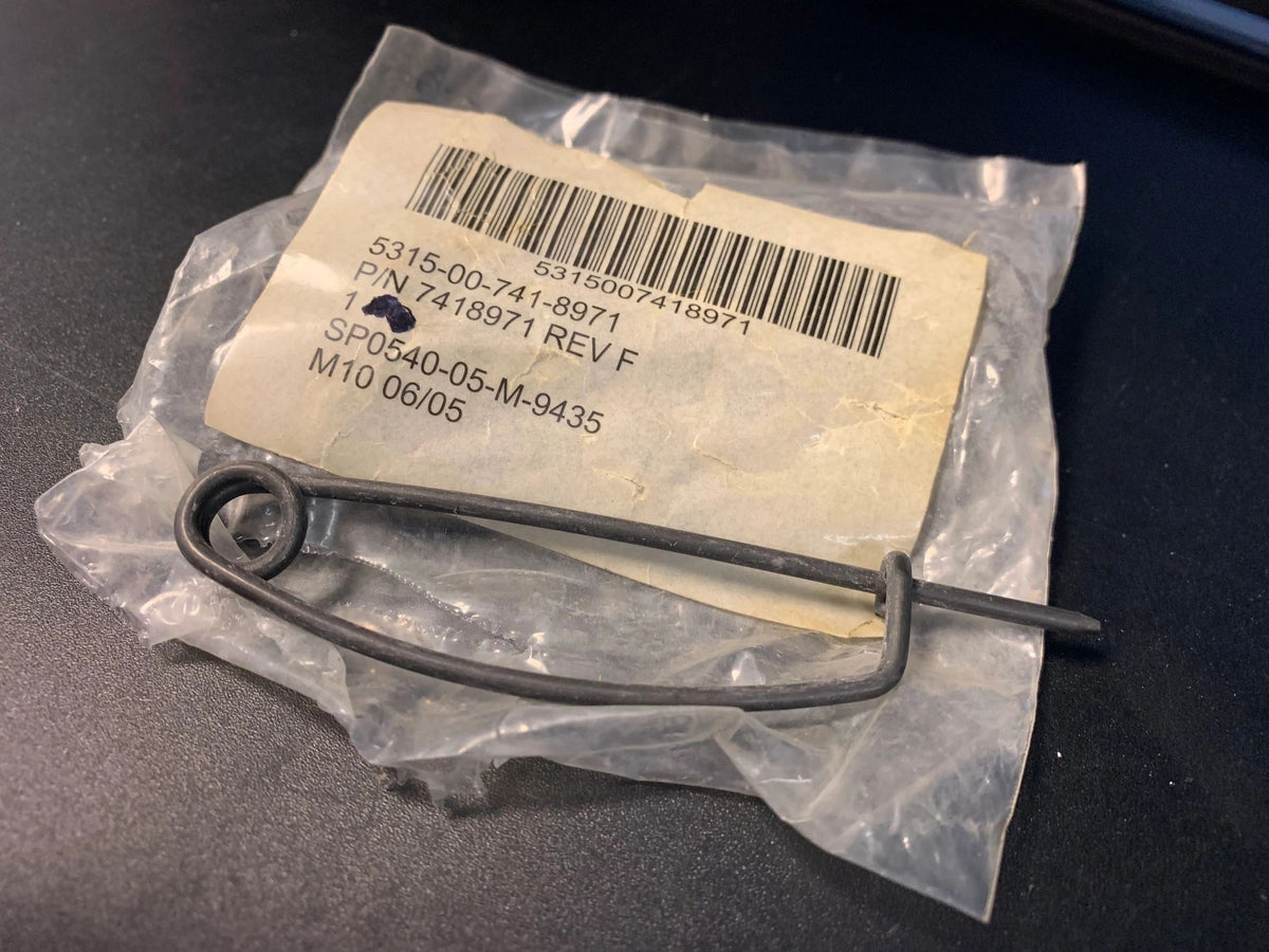 M998 RETAINING PIN 7418971, 5315-00-741-8971 NOS