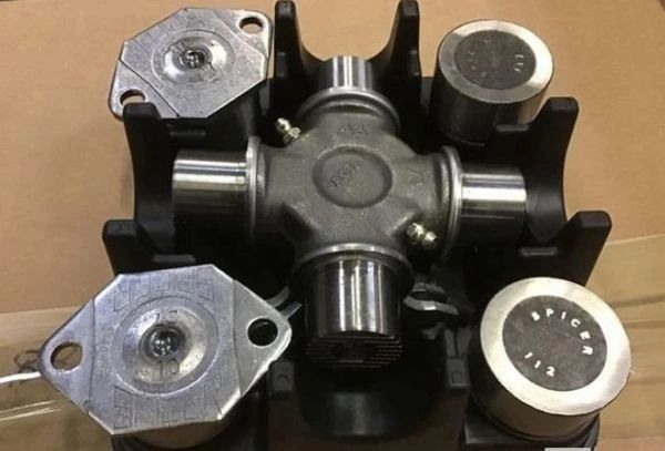 M1078 U-JOINT 16N14-8A, 2520-01-362-1089 NOS
