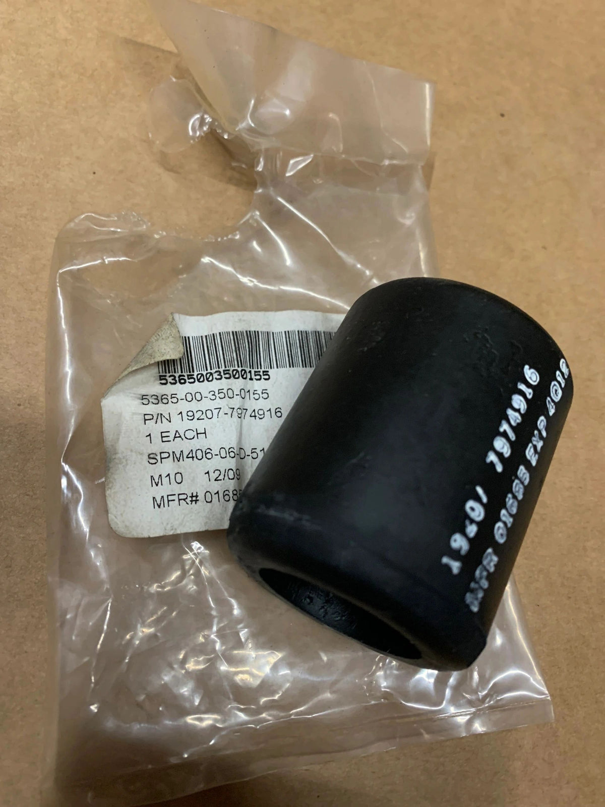 BUSHING 7974916, 5365-00-350-0155 NOS