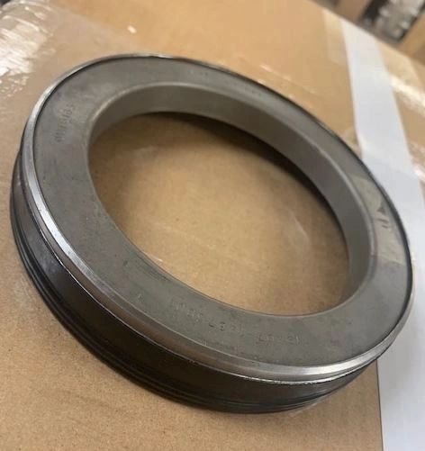 5 TON INNER AXLE SEAL 7979349, 12375801, 5330-00-740-9550 NOS