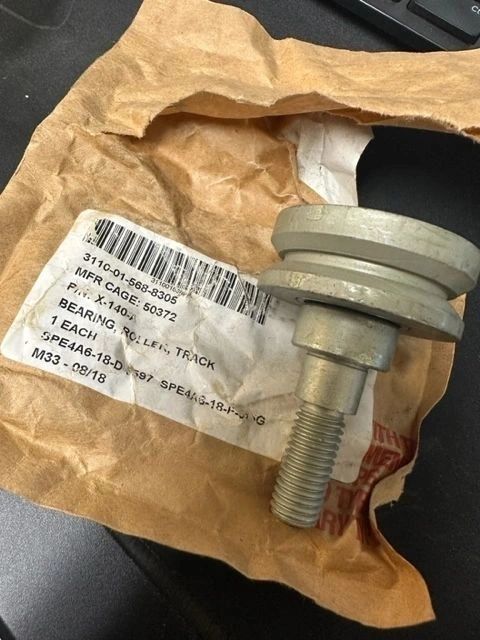 M1151 ROLLER TRACK BEARING 6035224, X-140-A, 3110-01-568-8305 NOS