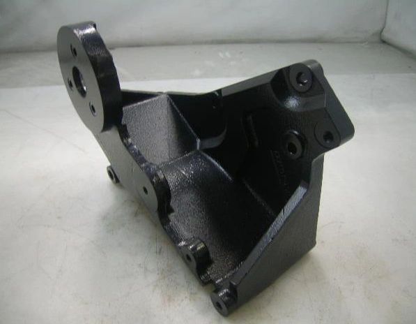 M1114 ALTERNATOR BRACKET 12469497-1, 2590-01-567-7817 NOS