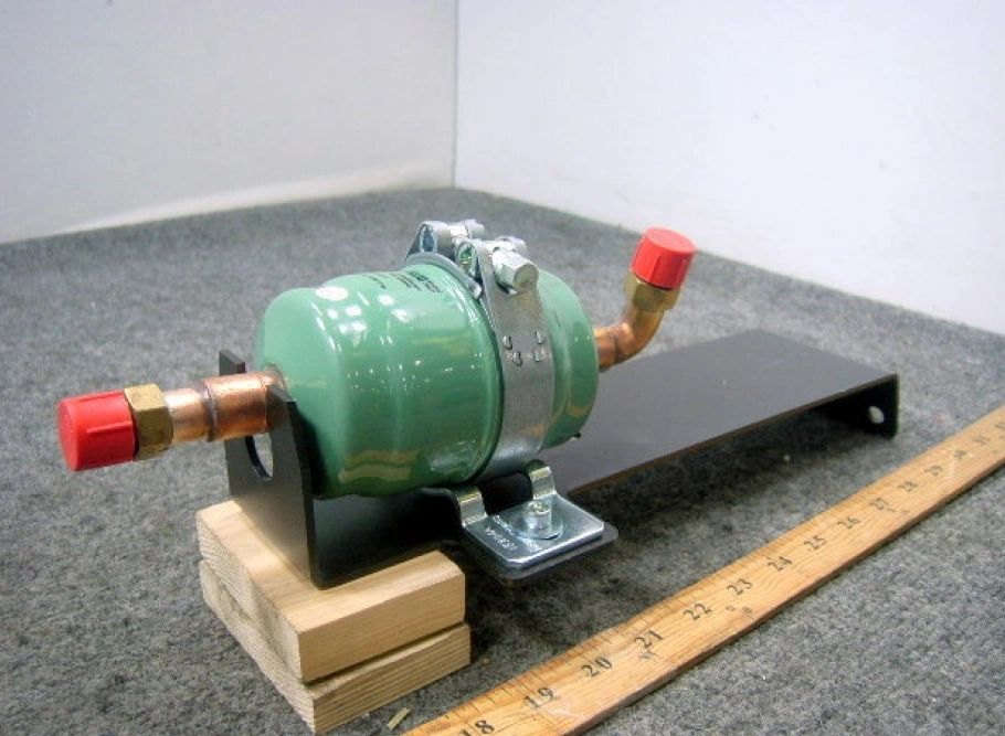 REAL TIME LAB FILTER ASSEMBLY 107618320C, 2910-01-562-3564 NOS