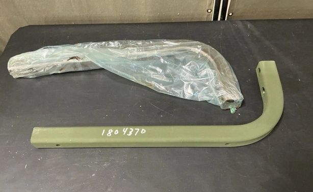 M1070 STOWAGE BOX SUPPORT 1804370, 2510-01-355-8098 NOS