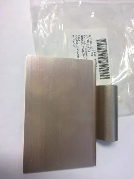 M998 TAILGATE HINGE 12339945, 5340-01-367-2070 NOS