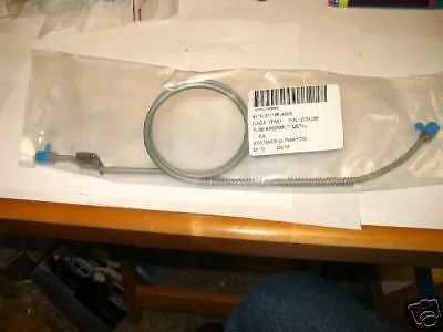 M998 TEE TO FRONT LH CALIPER BRAKE LINE 5584144, 4710-01-185-9668 NOS