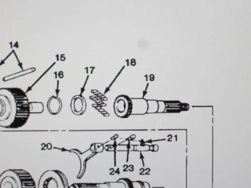 M1008 M1009 MODEL 205 TRANSFER CASE SHAFT 14022216, 2520-01-194-6955 NOS