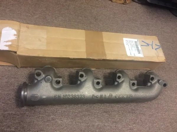 M1113 EXHAUST MANIFOLD 5744446, 2815-01-437-1027 NOS